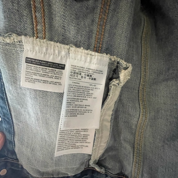 Levi Denim Jacket - Picture 3 of 9